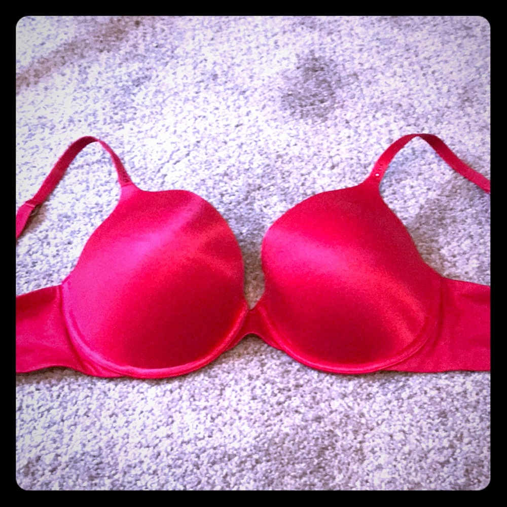 Victoria’s Secret Biofit Padded Full Coverage Bra